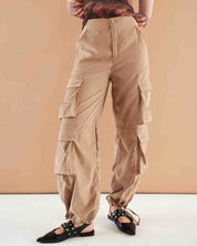 COFFEE PARACHUTE PANTS