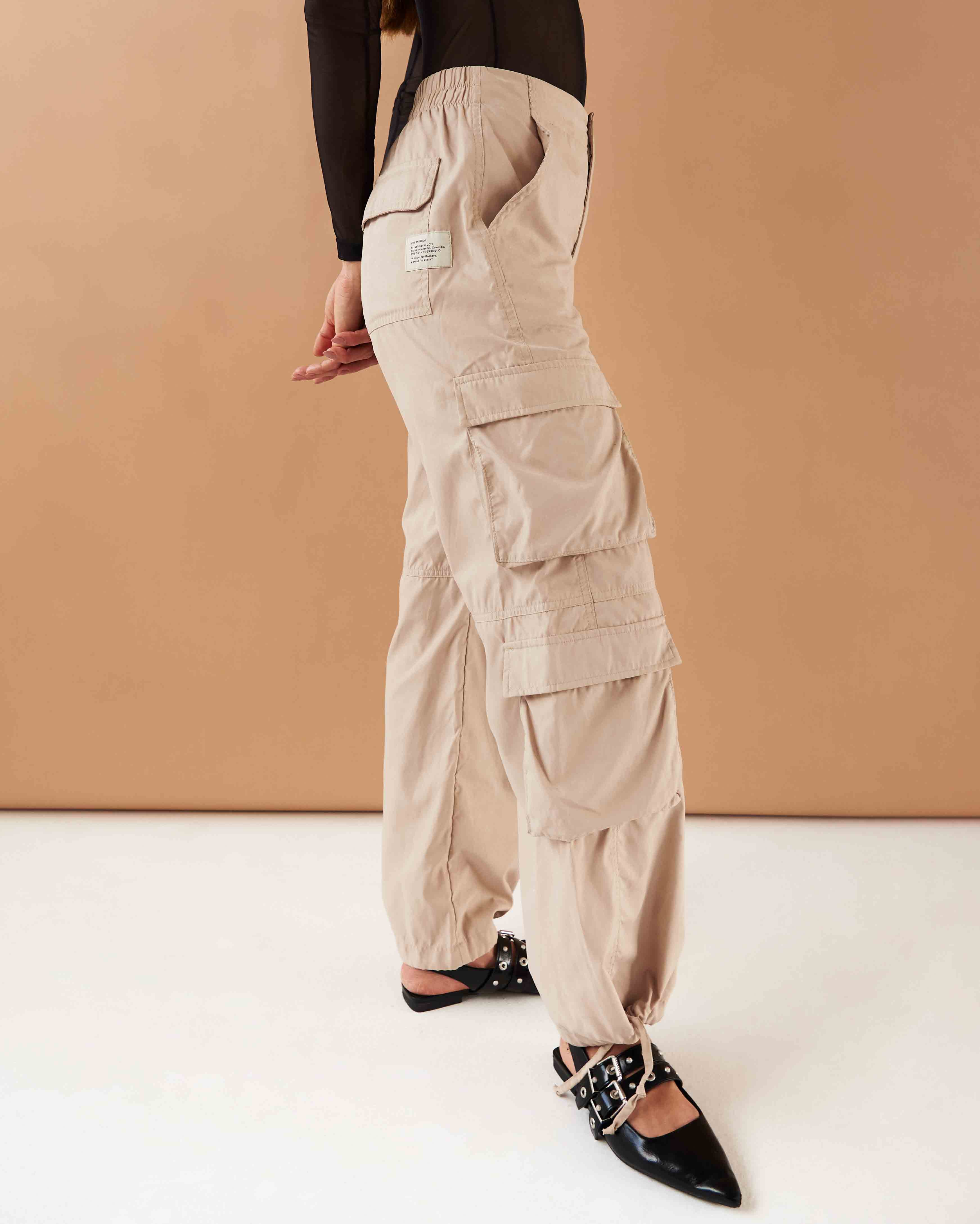 SAND PARACHUTE PANTS